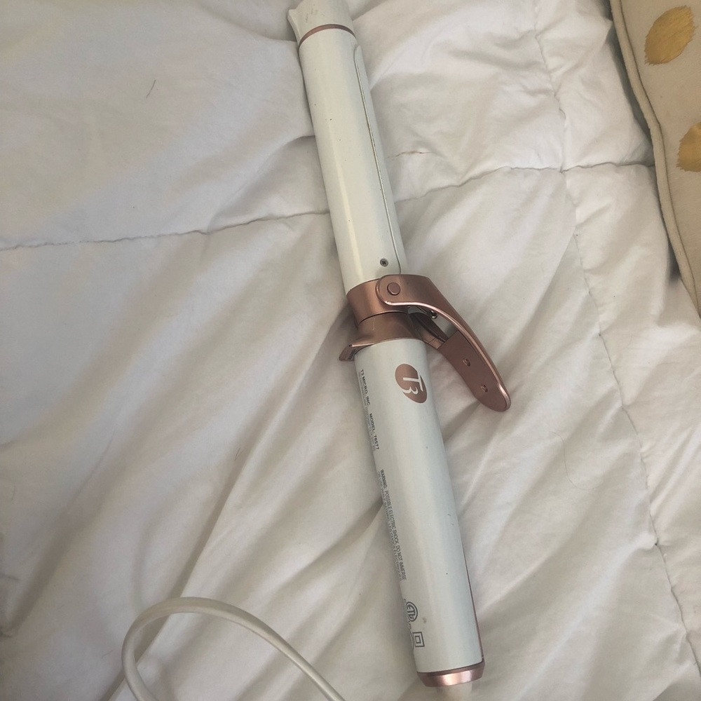 T3 1.25 SinglePass Curling Iron